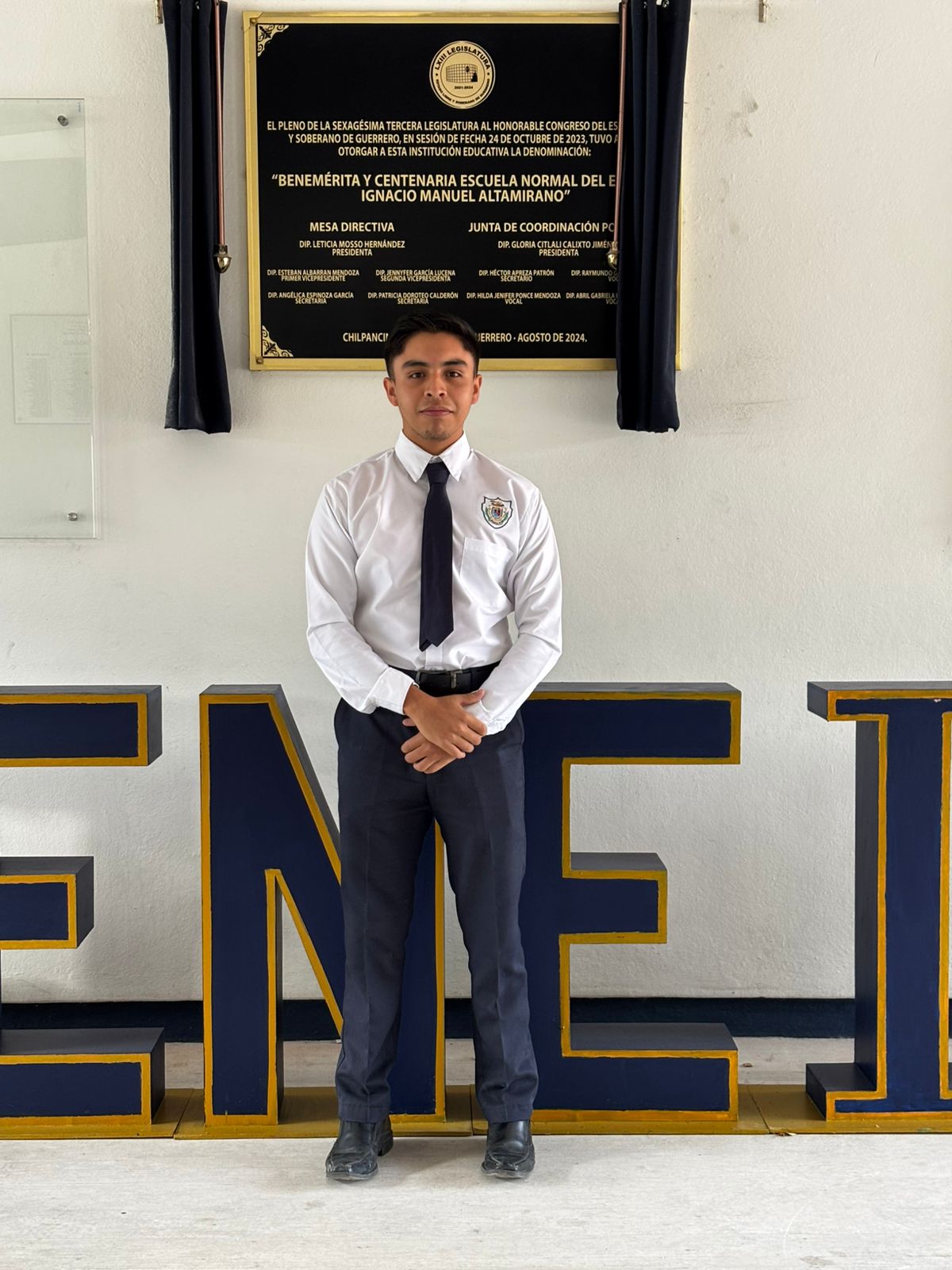 Alumnos en el plantel ByCENEIMA